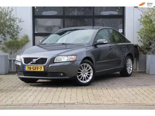 Volvo S40 2.4 Edition Aut. - 5CIL - CRUISE - XENON - TREKHAAK - PDC - DEALER OH