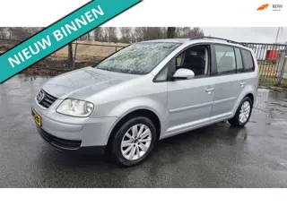 Volkswagen Touran 1.6-16V FSI Trendline LEUKE AUTO MET NWE APK KOOPJE