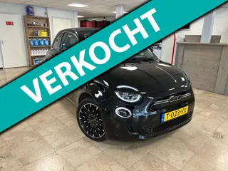 Fiat 500 La Prima 42 kWh | Full Led | Carplay | Cabrio | Keyless | Camera | Cruise Control | Leder