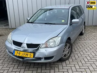 Mitsubishi Lancer Station Wagon 1.6 schadeauto KOOPJE MOTORISCH GOED|NIEUWE BANDEN|NIEUWE REMMEN|AIR