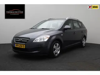 Kia cee'd Sporty Wagon 1.6 Fifteen 2008 | Airco | Trekhaak | Stuurwiel Bediening | Radio CD | Boekje