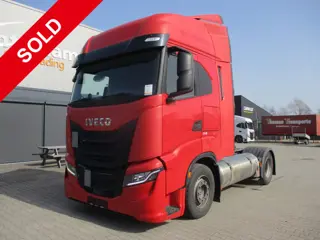 Iveco S-WAY 460 LNG | AIRCO | INTARDER | 2 BEDS | CC |