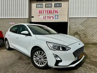 Ford Focus 1.0 EcoBoost ST Line Business | PDC | Camera | Clima
