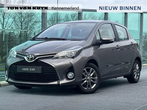 Toyota Yaris 1.3 VVT-i Trend / Camera achter / Automaat / Trekhaak / Cruise control / Dual zone auto