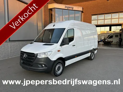 Mercedes-Benz Sprinter 317 CDI L2 H2 MBUX / 360 Camera / Navigatie / Cruise control / Airco / 270 Gr