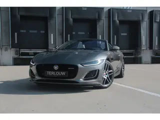 Jaguar F-Type P300 RWD R-Dynamic Black (bj 2025, automaat)