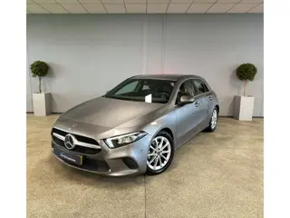 Mercedes-Benz A-klasse 200 Premium Plus - Trekhaak - Parkeersensor - Navi - Led