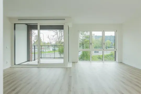 Te huur 4 kamer appartement Roolandweg, Haarlem