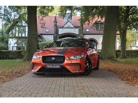 Jaguar XE 5.0 SV Project 8 (bj 2019, automaat)