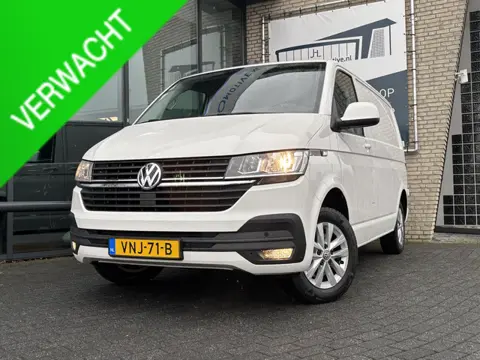 Volkswagen Transporter 2.0 TDI L1H1*AUTOM.*A/C*CRUISE*NAVI*HAAK*CARPLAY*