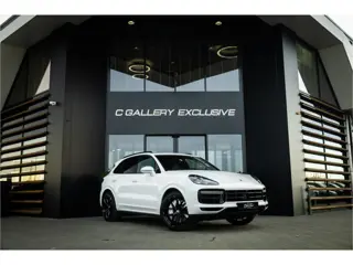 Porsche Cayenne 4.0 Turbo - Origineel NL | Sport Chrhono + | Luchtvering | Elek. Trekhaak