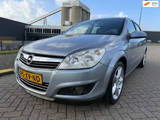 Opel Astra 1.6 T Cosmo_Rijdt perfeckt_in zeer goede staat.!!