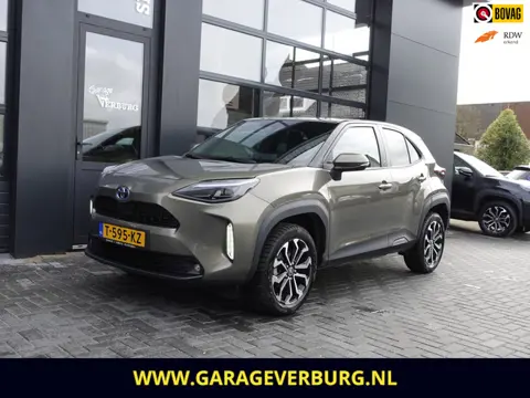 Toyota Yaris Cross 1.5 Hybrid Business Plus (Navigatie,Keyless,Camera,AdaptiveCruise,Stoel/stuurverw
