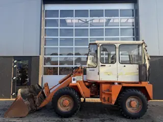 Schaeff SKB 902 (bj 1988)