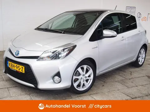 Toyota Yaris 1.5 Full Hybrid Dynamic Camera Pano (APK:Nieuw) Incl.Garantie
