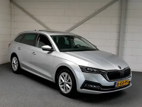 Škoda Octavia Combi 1.0 TSi Style Pano/Navi/TH/SV/Carplay (all-incl. prijs)
