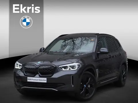 BMW iX3 High Executive | Parking Pack | Trekhaak met elektrisch wegklapbare kogel | BMW Head-Up Disp