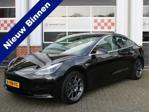 Tesla Model 3 Standard RWD Plus 60 kWh 1e Eig./Trekhaak/Autopilot/Panoramadak/NAVI/PDC/Leder/Adaptiv