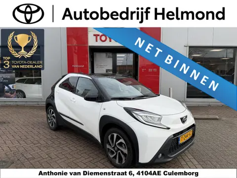 Toyota Aygo X 1.0 VVT-i S-CVT Pulse Automaat | All-wheather banden | Unieke KM-stand | 1e eigenaar |