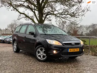 Ford Focus Wagon 1.6 Comfort | PDC + Cruise + Clima nu € 3.975,-!!!