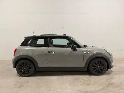 Mini Mini Electric Yours 33 kWh Pano Leer BTW 21% Automaat Navi