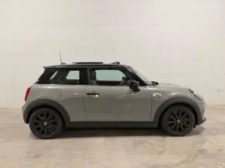 Mini Mini Electric Yours 33 kWh Pano Leer BTW 21% Automaat Navi