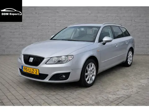 SEAT Exeo ST 1.6 Style | Airco | Lichtmetalen velgen | Sensoren | Trekhaak |