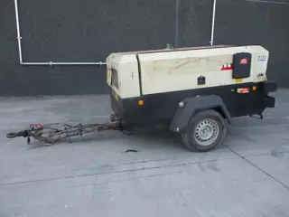 Doosan 7/71 - N (bj 2012)