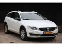 Volvo V60 Cross Country 2.0 D3 Momentum Business Elek-Dak/Navigatie/Parkeersensor
