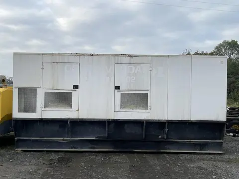 Cat C 18 - 700 (bj 2009)