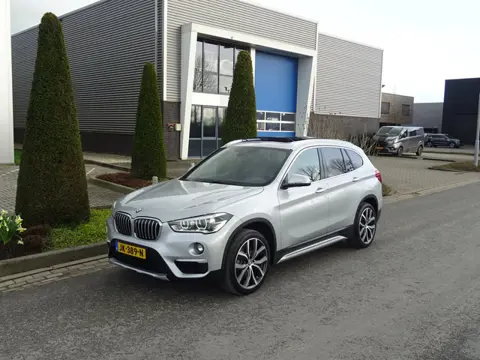 BMW X1 XDrive20i Centennial High Executive | Panorama| HeadUp | 100% Onderhouden