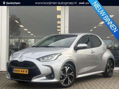 Toyota Yaris 1.5 Hybrid 115 Dynamic Comfort pack | Apple carplay | parkeersensoren | dode hoek detec