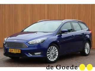 Ford Focus Wagon 1.0 First Edition org.NL trekhaak navi