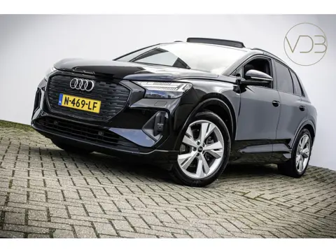 Audi Q4 e-tron 40 SOH 93% S-Line Competition PANORAMA 1E EIGENAAR ORIGINEEL NL