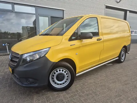 Mercedes-Benz eVito Lang 41 kWh zeer mooi camera airco l2h1 verwarmdestoel lang