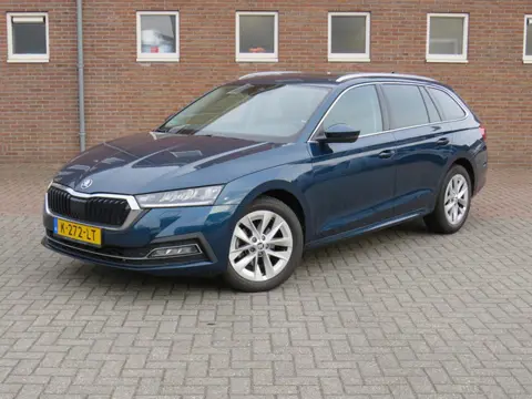 Škoda Octavia Combi 1.0 TSI 111Pk Business Edition Plus * Rijklaarprijs incl. garantie * Pano-dak * 