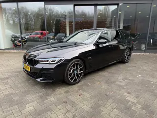 BMW 5-SERIE 530e xDrive M-Sport,Laser LED,HUD,H/K,Pano,Stoelkoeling,Soft Close