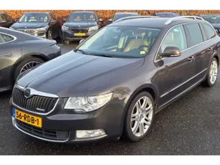 Skoda Superb Combi 1.6 TDI Greenline Ambition Edition Leder navi
