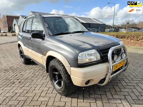 Suzuki Grand Vitara 2.0 ( 5-Deurs en Airco )