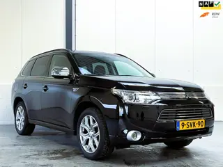 Mitsubishi Outlander 2.0 PHEV instyle Schuifdak|Leder|Trekhaak