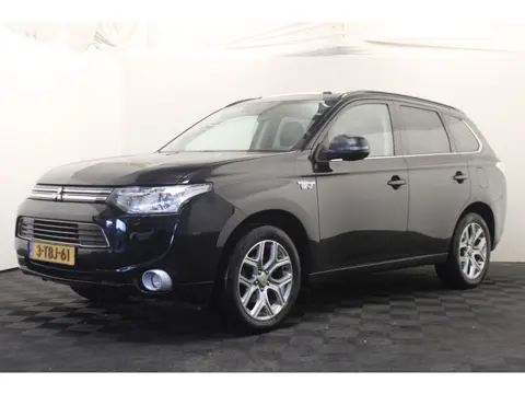 Mitsubishi Outlander 2.0 PHEV Instyle |Pano|Stoelverw.|