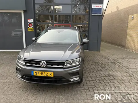 Volkswagen Tiguan 1.4 TSI Connected Series / Airco clima/ navigatie/ Cruise/ Apple carplay/ PDC/ Ele