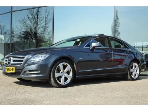 MERCEDES-BENZ CLS-KLASSE 350 V6 | MASSAGESTOEL | MEMORY | LEDER | CAMERA | XENON | AIRMATIC | SCHUIF