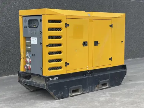 SDMO R 110 C 3 (bj 2015)