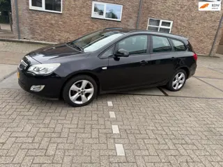 Opel Astra Sports Tourer 1.4 Edition