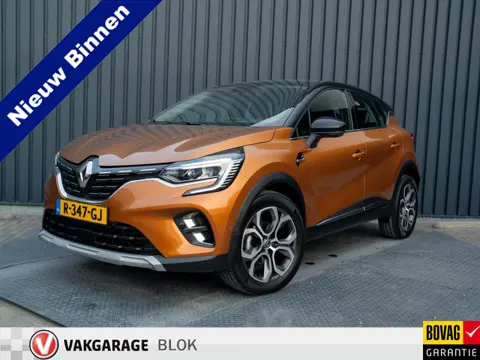 Renault Captur 1.3 TCe 155 Intens | Trekhaak | 360 Camera | Dodehoek sensoren | Stoelverw. | Prijs R