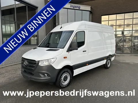 Mercedes-Benz Sprinter 317 CDI L2 H2 Pro Facelift / MBUX / Navigatie / Camera / Cruise control / Air