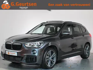 BMW X1 sDrive20i High Executive M-sport, Panoramadak, HUD, Camera, H&K, Memory, Keyless