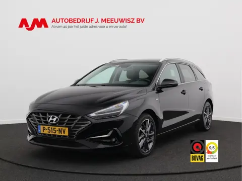 Hyundai i30 Wagon 1.5 T-GDi MHEV Premium/ trekhaak/ lage km/ zeer mooi!