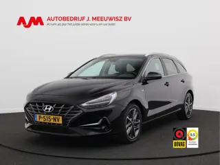 Hyundai i30 Wagon 1.5 T-GDi MHEV Premium/ trekhaak/ lage km/ zeer mooi!